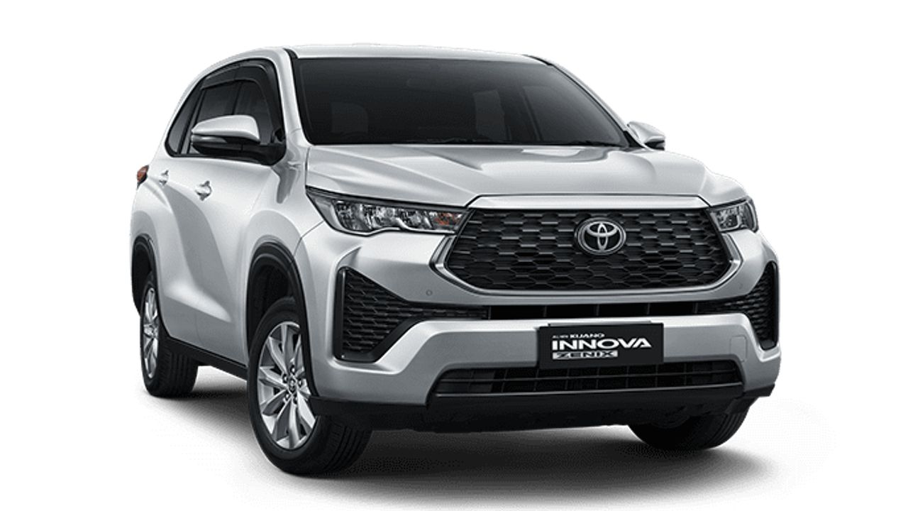 Innova Hycross